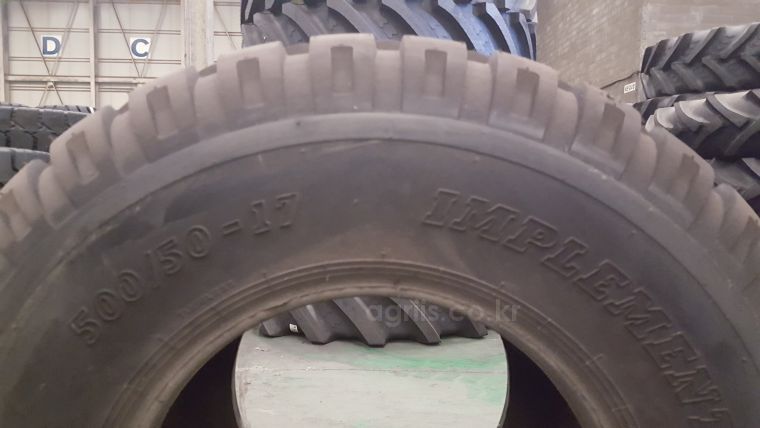 BKT <b>작업기</b>용 <b>타이어</b> 500/50-17 10PR AW708TL 사진2