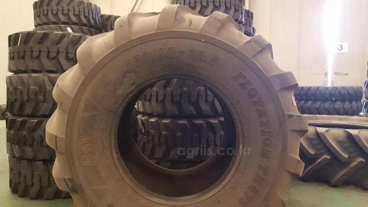 BKT 베일러 및 <b>작업기</b>용 <b>타이어</b> 550/60-22.5 16PR TR675TL 사진2