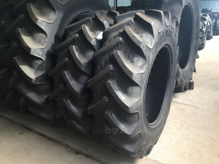 BKT 트랙터용 <b>타이어</b> 14.9-28(래디얼일반 380/85 R28) 사진1