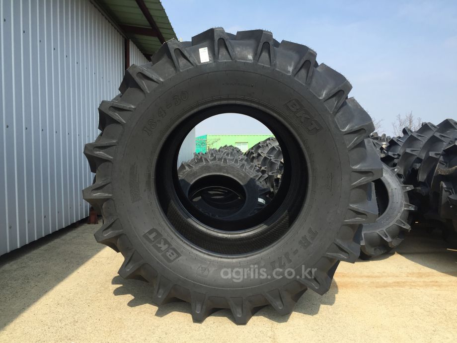 BKT <b>트랙터</b>용 타이어 18.4-30  10PR TR171TT 사진1