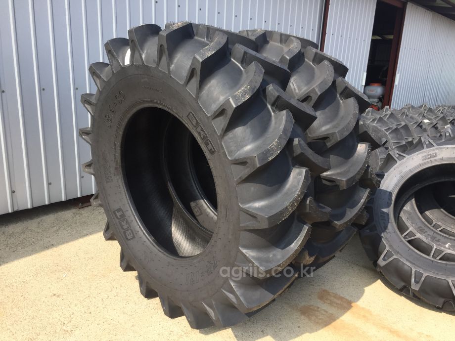 BKT <b>트랙터</b>용 타이어 18.4-30  10PR TR171TT 사진2