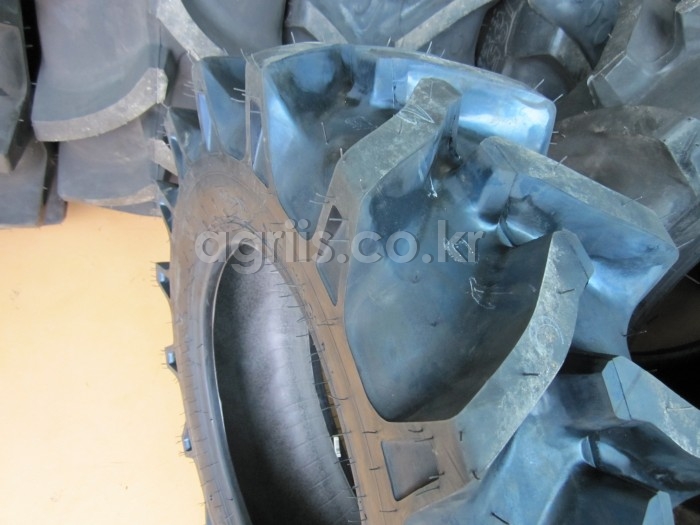 흥아(TIRON) 617신형 트랙터용 <b>타이어</b> 9.5-18 사진1