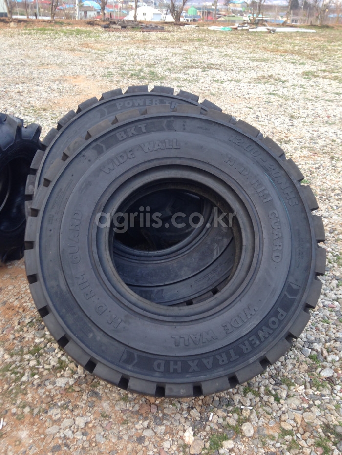 BKT <b>지게차</b>용 타이어 12.00-20 20PR PT HD TT 사진1
