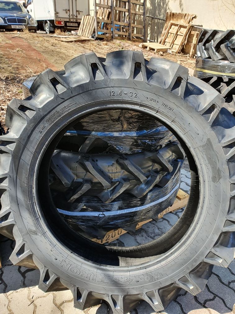 흥아(TIRON) 소폭<b><b>타이어</b></b> 12.4-32 사진1