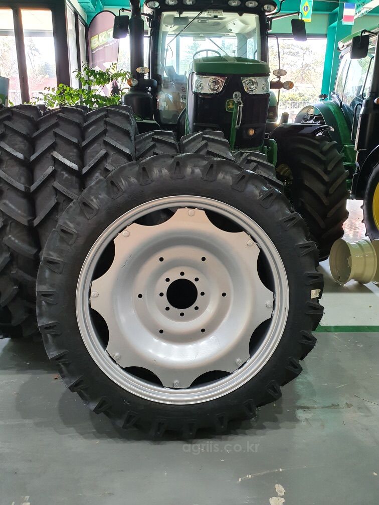 BKT 소폭<b>타이어</b> 9.5-36 <b>타이어</b>휠조합 사진1