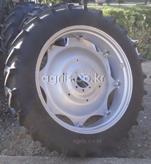 BKT 소폭<b><b>타이어</b></b> 13.6-38 <b><b>타이어</b></b><b>휠</b>조합 사진1