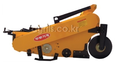 두루기계 감자,마늘,양파 겸용 수확기 CO모델 사진1