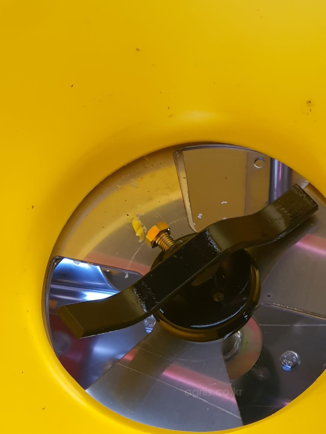 중앙 트랙터부착형 <b>비료살포기</b> JHT-700(비료,유박비료 겸용) 사진2