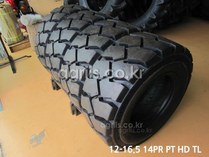 BKT 03W 휠 <b>굴삭기</b>용타이어 12-16.5 14PR PTHDTL 사진1