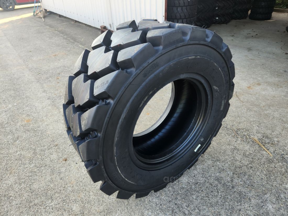 맘모스 <b>스키드로더</b>용 타이어 14-17.5(곰발바닥) 사진1