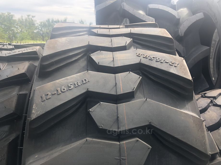 BKT 스키드로더용 타이어 12-16.5 사진3