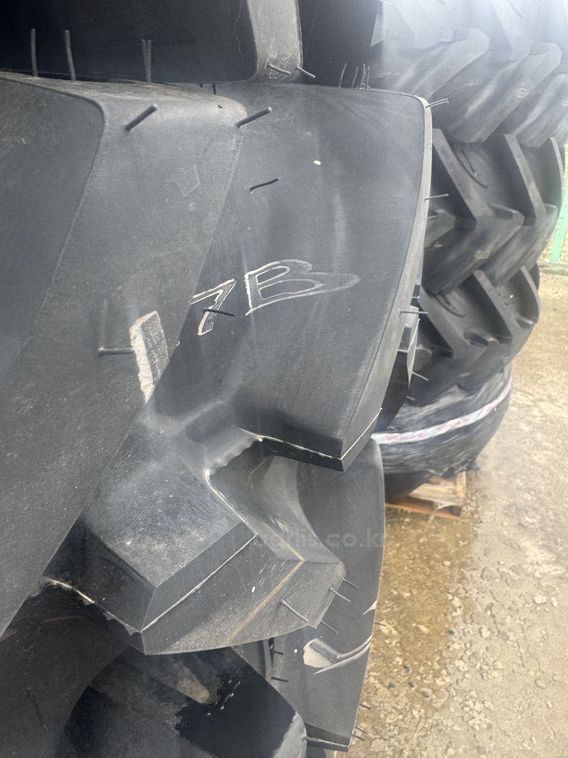 흥아(TIRON) 소폭타이어 12.4-28