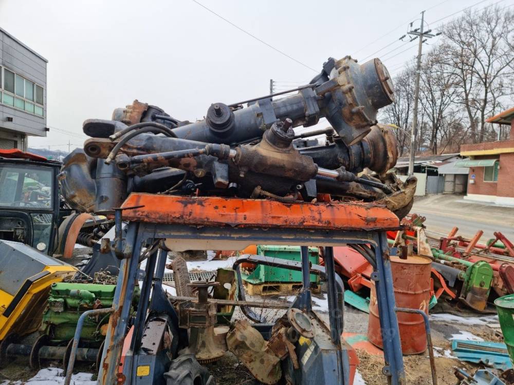  TN75 동양720 L65 국제 5805 TN75 동양720 L65 국제 5805  뒤우측면