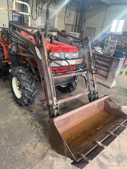 Daedong Tractor L4351 (43hp) 앞좌측면