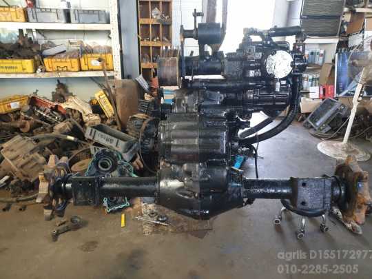 Kukje Combine Harvester DKC865 (5Rows) 앞좌측면