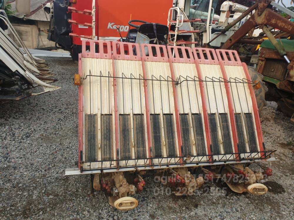 Kukje Rice transplanter RGO-60SDY (6Rows) 뒤우측면