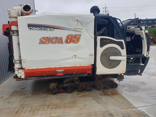Daedong Combine Harvester DXM85GB (5Rows) 앞좌측면
