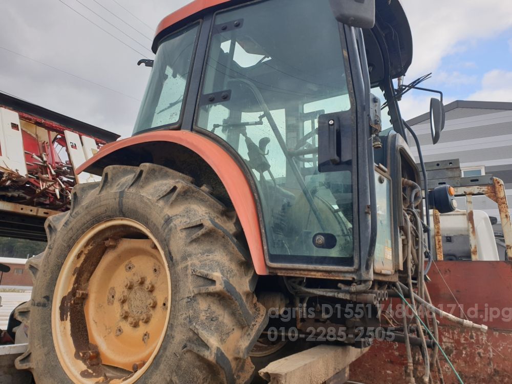 Daedong Tractor D500 (50hp) 뒤우측면