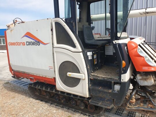 대동 콤바인 DXM85G-C (5조식) 앞좌측면