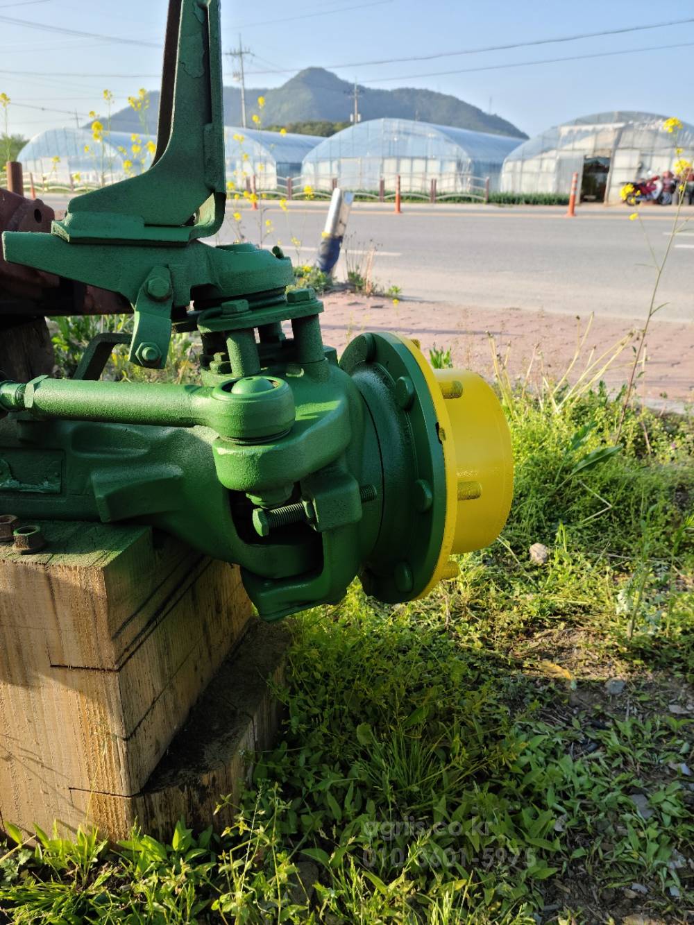 존디어 트랙터 6120R (120마력) 뒤우측면