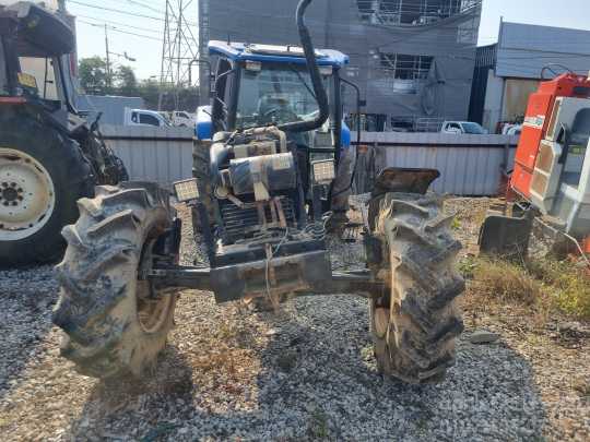 뉴홀랜드 트랙터 TL100 (95마력)