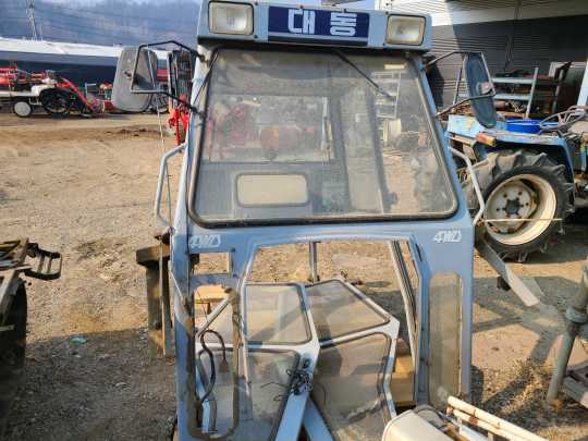 Daedong Tractor L3503 (35hp) 앞좌측면