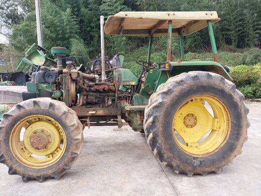 JohnDeere Tractor 2850K (90hp) 앞좌측면