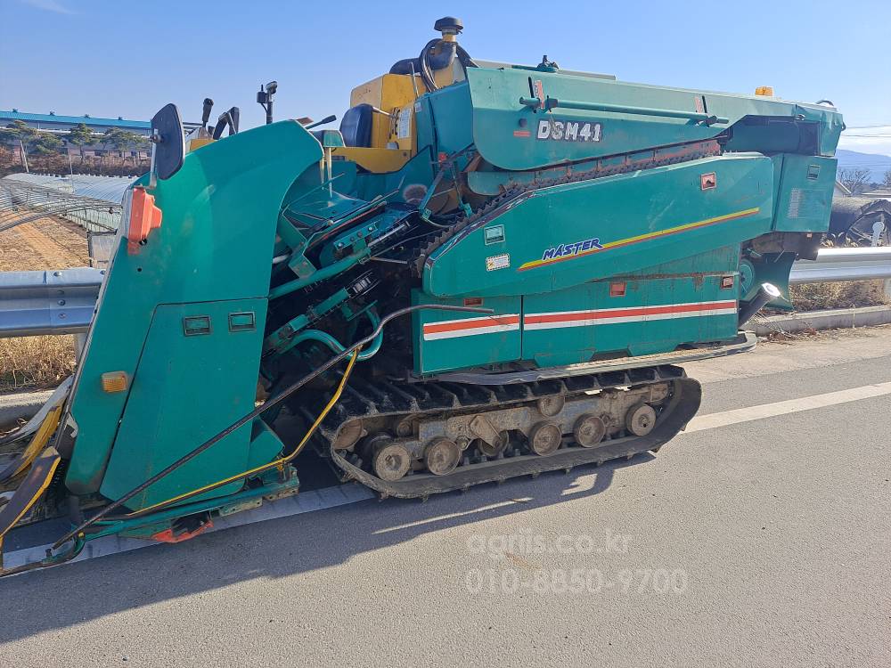 Daedong Combine Harvester R1-43 (4Rows) 뒤우측면