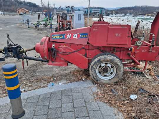  Rectangle Baler 삼원사각벼짚결속기2030.중형  앞좌측면