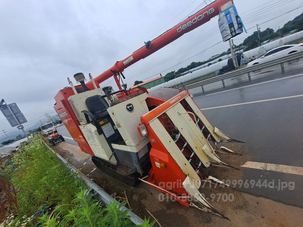 대동 콤바인 DSM65G (4조식) 뒤우측면