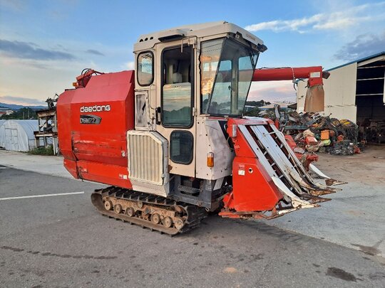 Daedong Combine Harvester DSM72G-C (4Rows) 앞좌측면