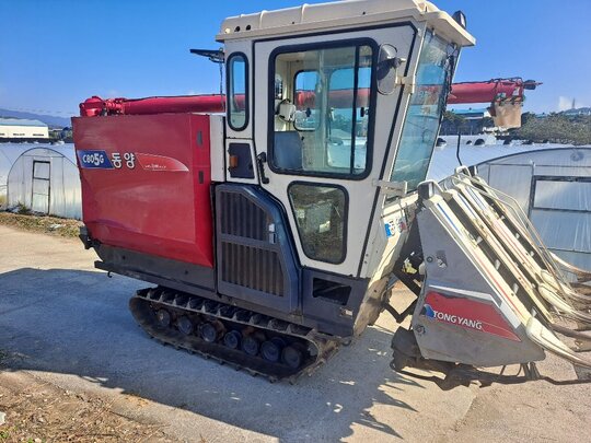 TYM 콤바인 C805 (5조식) 앞좌측면