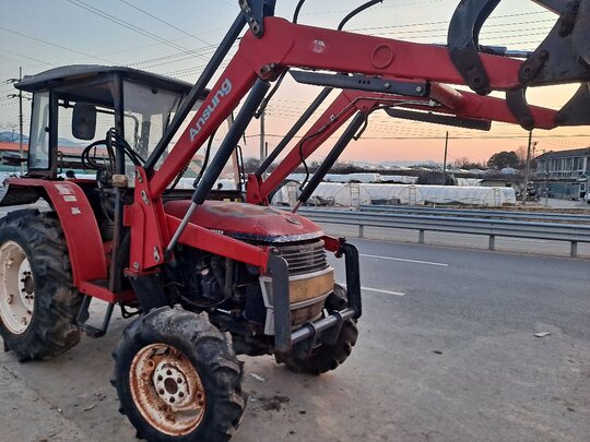 Kukje Tractor F4350-DK (43hp) 앞좌측면