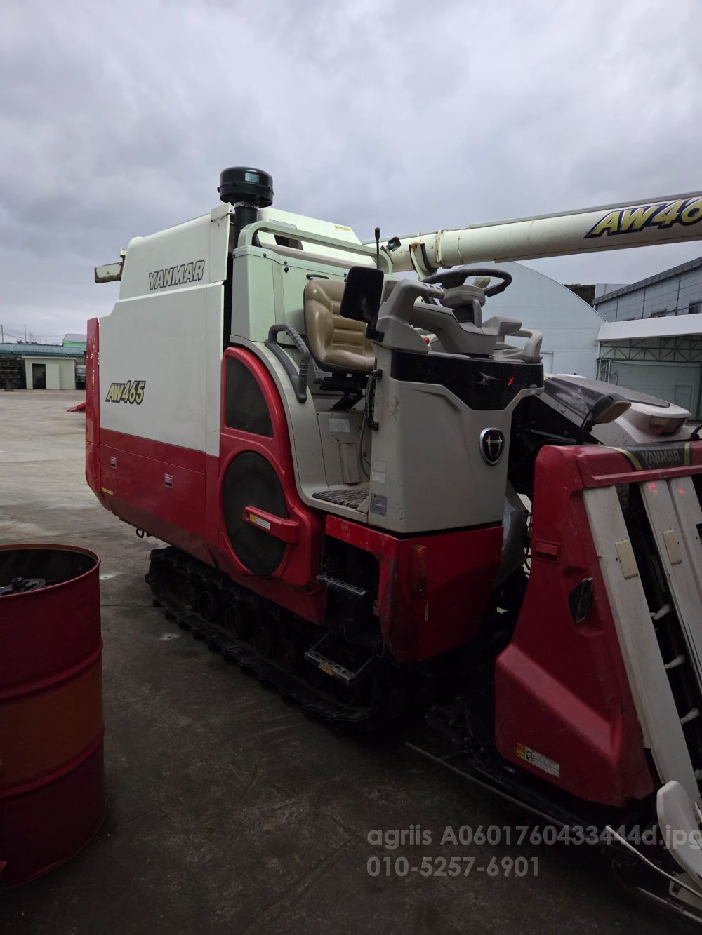 Yanmar Combine Harvester AW465 (4Rows) 뒤우측면