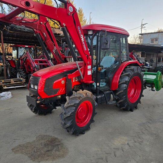 TYM Tractor T552 (55hp) 앞좌측면