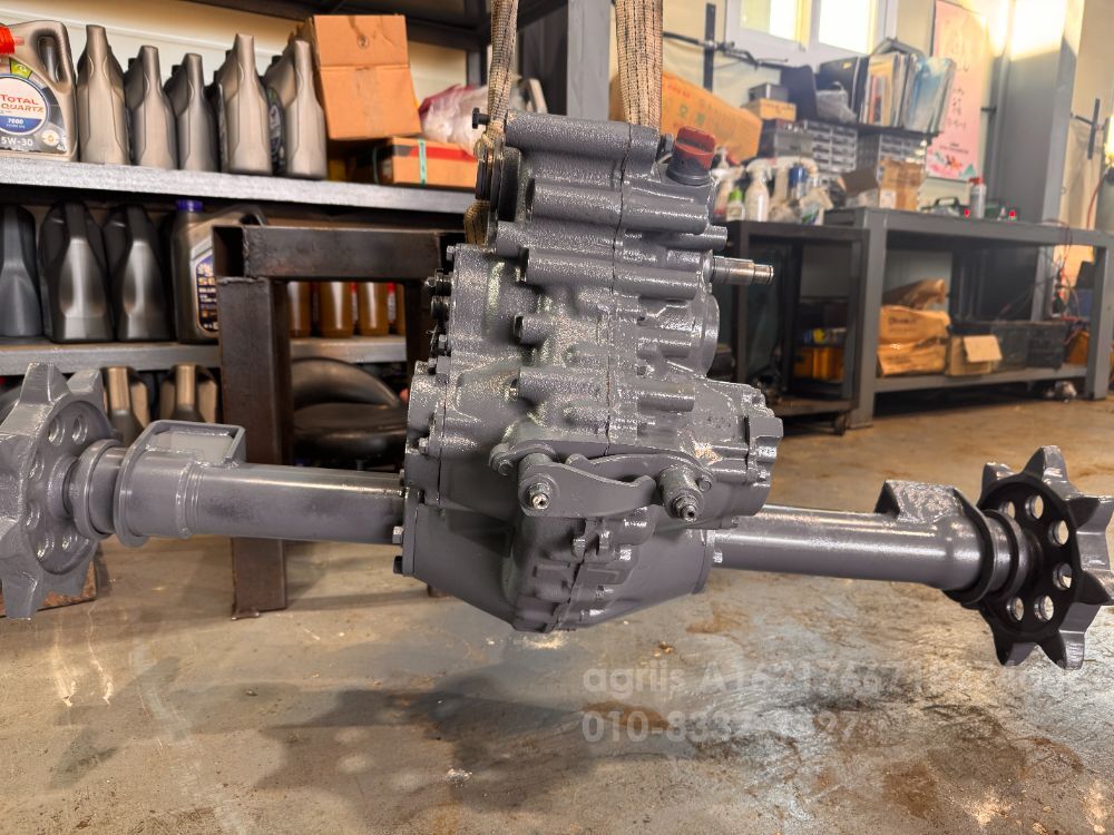 Kukje Combine Harvester DKC865 (5Rows) 뒤우측면