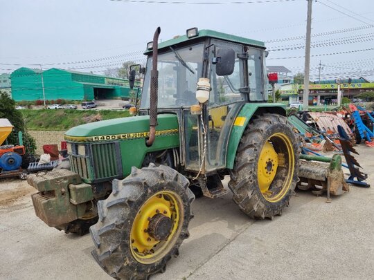 JohnDeere Tractor 5400 (68hp)
