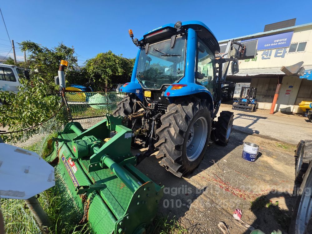 LS Tractor MT5.73 (73.9hp) 뒤우측면