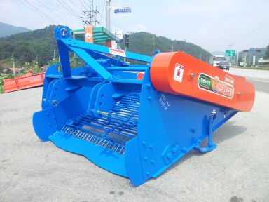  감자.더덕.인삼.양파.약초수확기 GWN-1400 