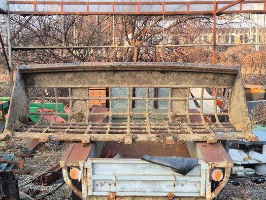  돌 고르는 버켓 돌고르는 버켓  앞좌측면