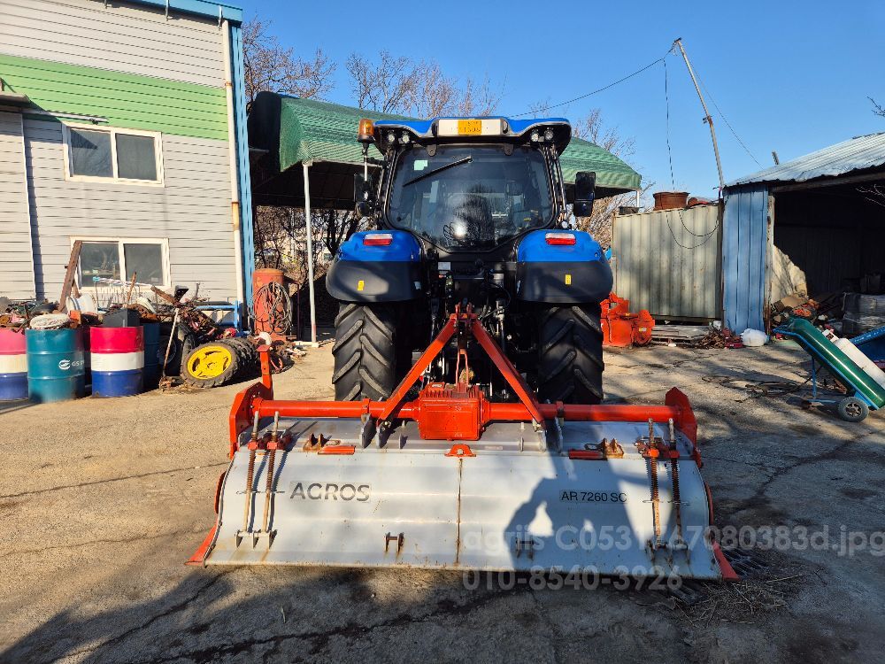 뉴홀랜드 트랙터 T5 130 (130마력) 뒤우측면