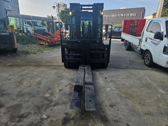 Forklift 미니5톤 (5톤) 앞좌측면