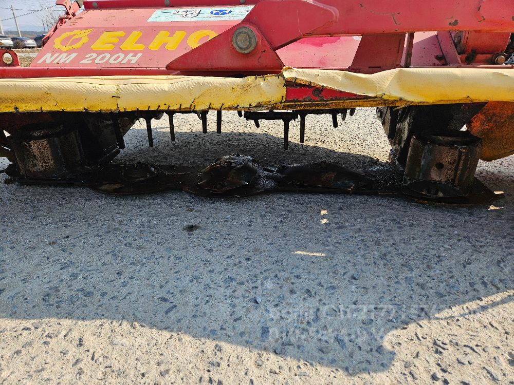 ELHO 디스크모우어컨디셔너 NM200H부품용 뒤우측면