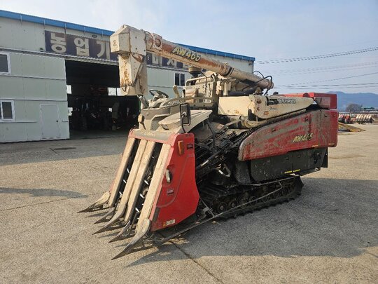 Yanmar Combine Harvester AW465 (4Rows)