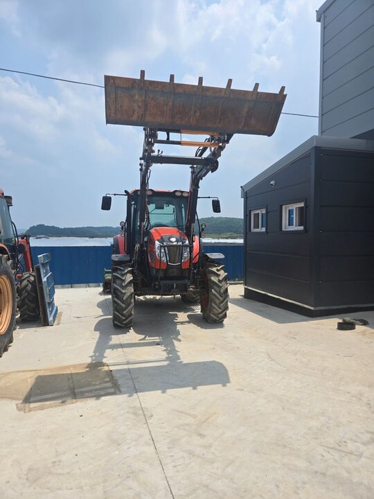 Daedong Tractor PX1300 (125hp)