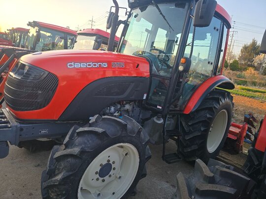 대동 트랙터 D702 (70마력) 앞좌측면