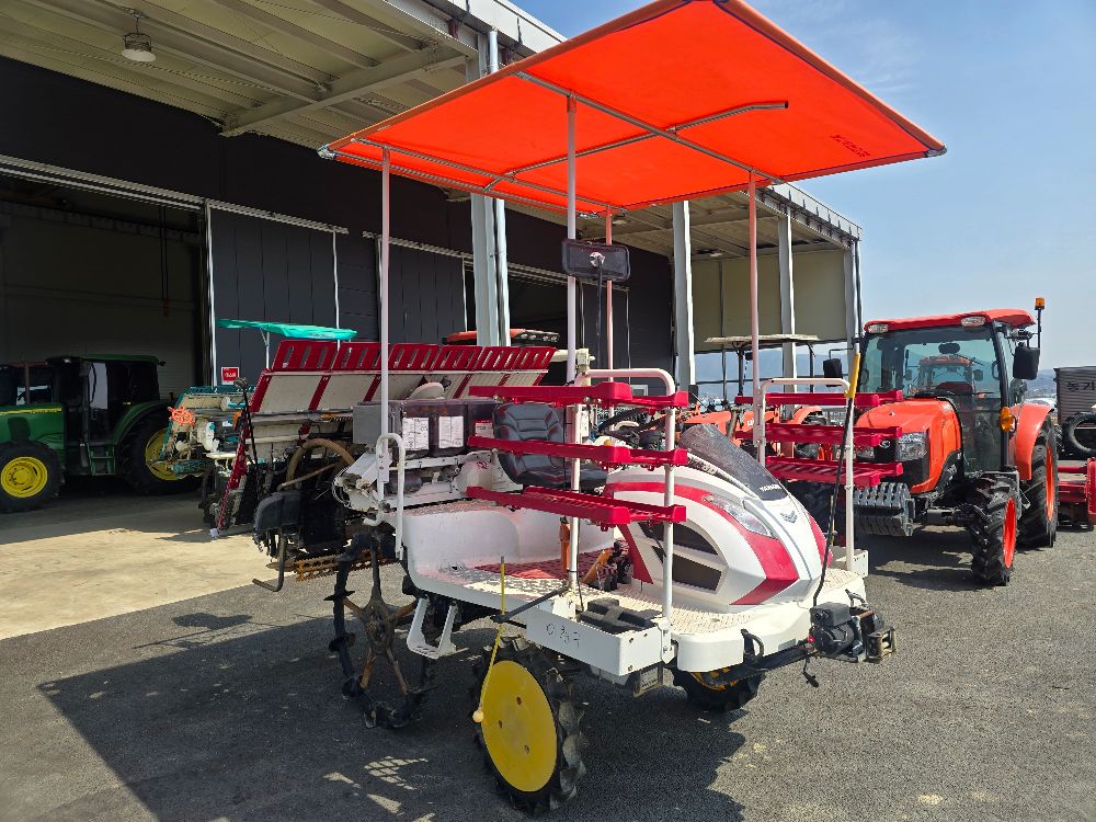 Yanmar Rice transplanter YR60D (6Rows) 앞좌측면