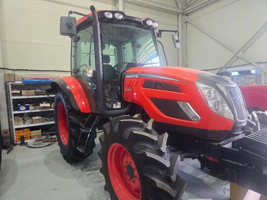 Daedong Tractor PX-1050VC (104hp) 앞좌측면