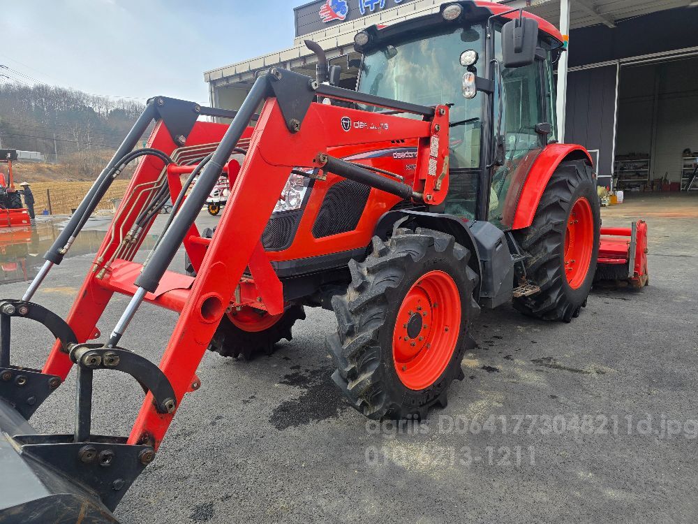 Daedong Tractor FX850 (85hp) 뒤우측면