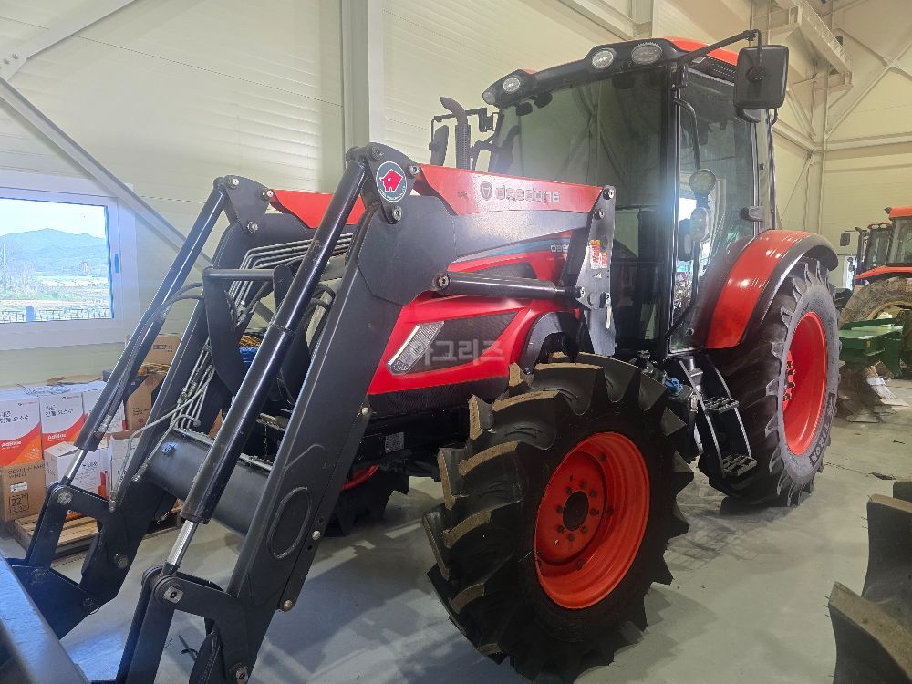 Daedong Tractor PX900PSC (90hp) 뒤우측면